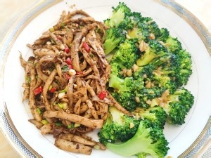 烧烤味手撕杏鲍菇的做法