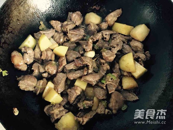 巴盟烩酸菜的做法