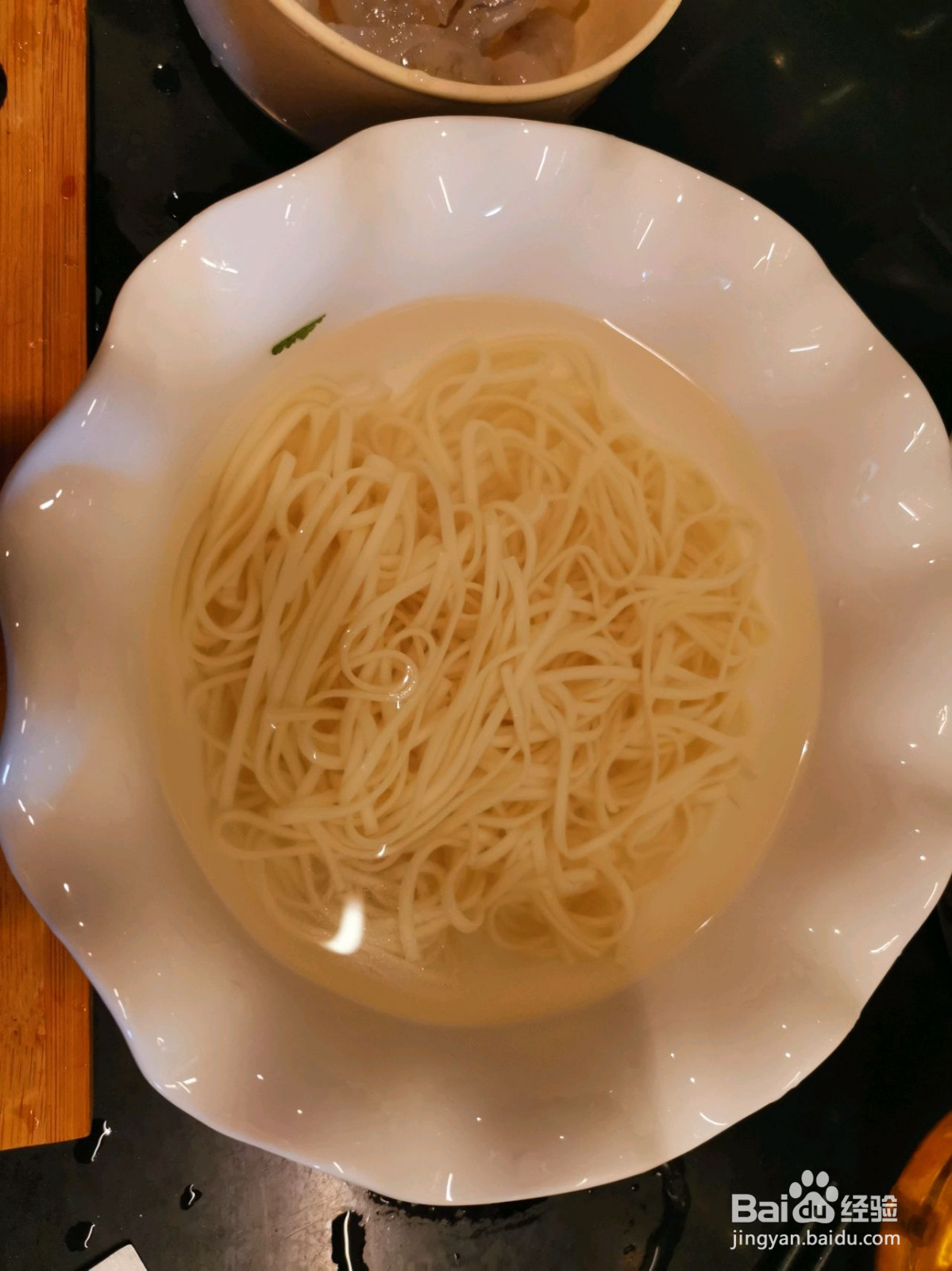 虾仁清汤面的做法