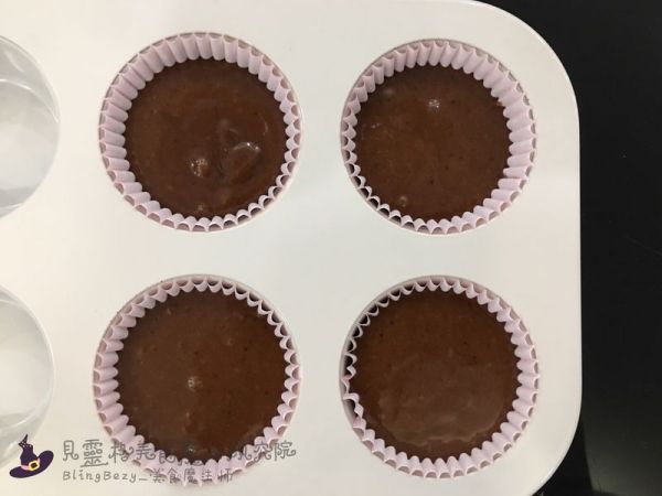 奶冻裱花马芬杯子蛋糕