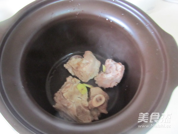 玉米山药棒骨汤