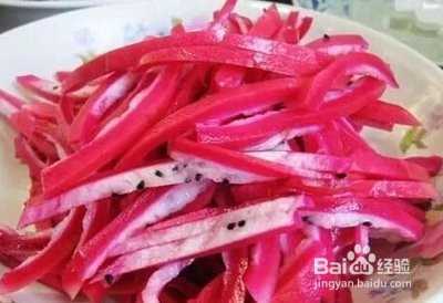 吃完的火龙果皮别再扔掉，有着很大的奇效