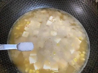 金汤虾仁豆腐怎么做？