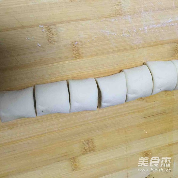 椒盐花卷的做法