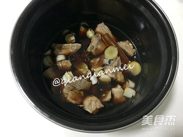 营养和美味兼备的炖排骨