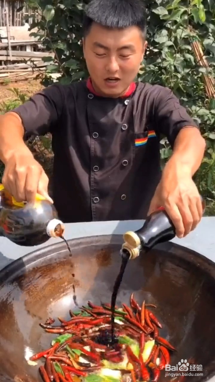 超级好吃的红烧鸡冠油要怎样做