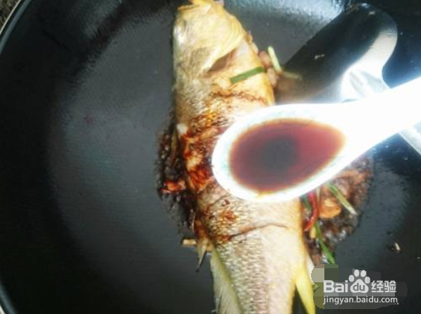 五花肉烧黄花鱼的做法