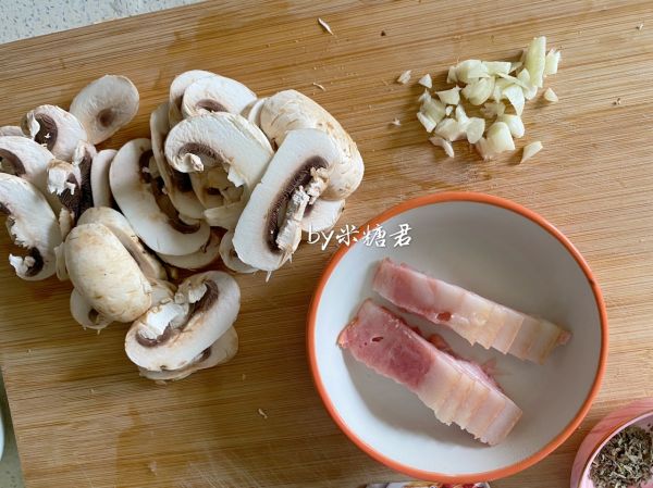 奶油培根意大利面