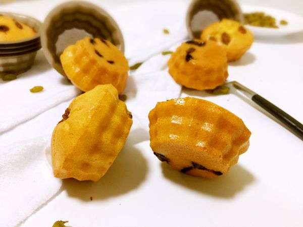 葡萄干海绵小蛋糕