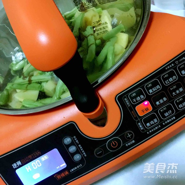 土豆烧云豆的做法