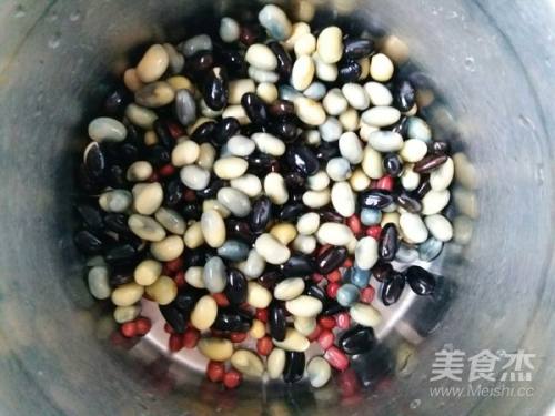 五谷豆浆的做法