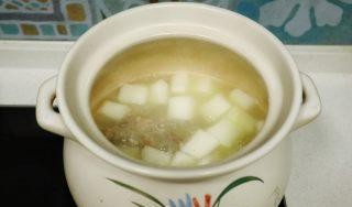 冬瓜排骨汤怎么做？