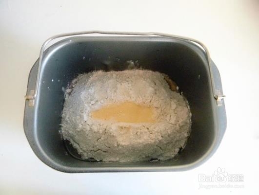 杂粮脆底小面包的做法