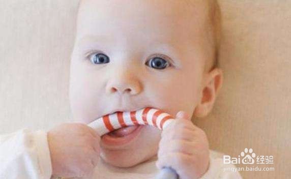 宝宝长乳牙应该注意些什么