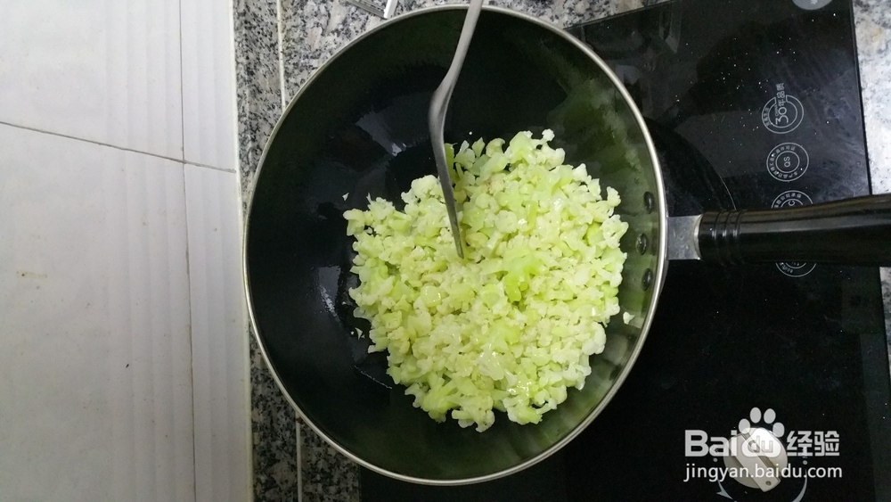 菜花炒饭加鸡蛋