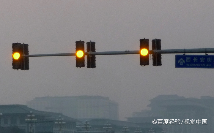 驾驶机动车怎么通过未设置交通信号灯的交叉路口