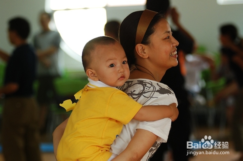 用背巾背宝宝的正确用法