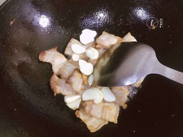 杏鲍菇炒五花肉