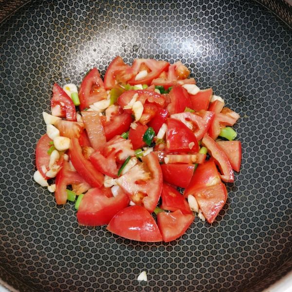 番茄浓汤螺蛳粉