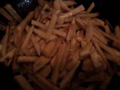 美味的酸辣土豆丝，我来教你怎么做！