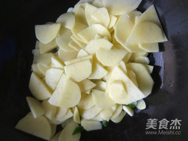 尖椒土豆片的做法