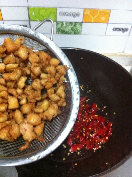 香脆花生鸡米丁