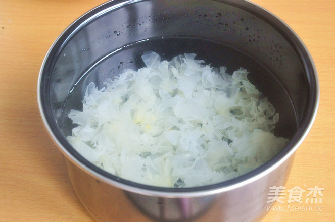 蔓越莓南瓜银耳汤