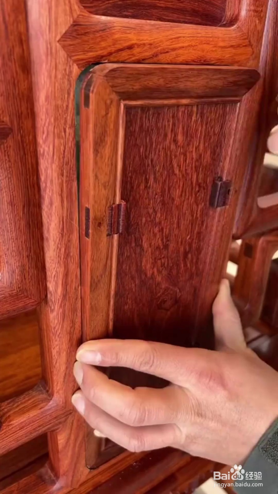 怎么防止红木家具开裂？