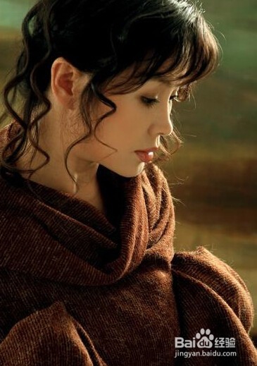 90年代红遍大江南北，两次遇到渣男，51岁仍单身