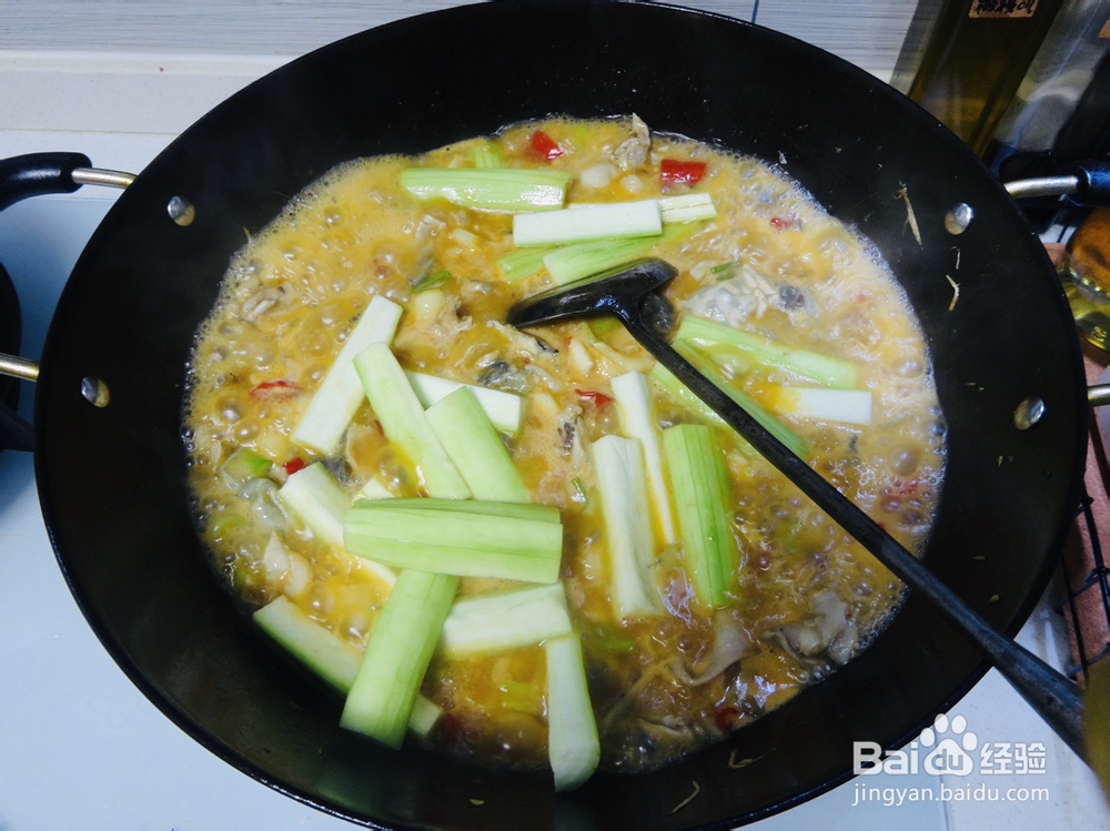 怎么吃都不腻的泡椒仔姜牛蛙