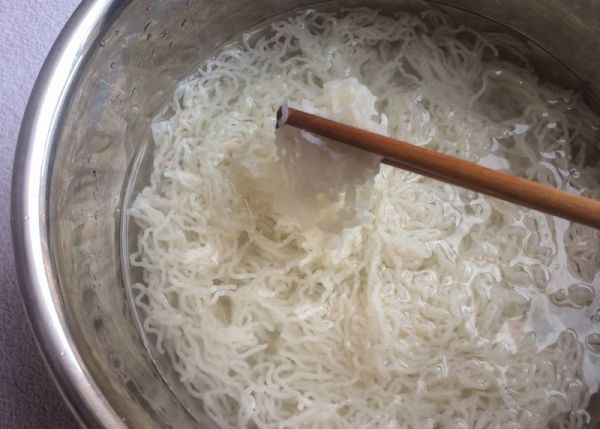 培根彩蔬炒米粉