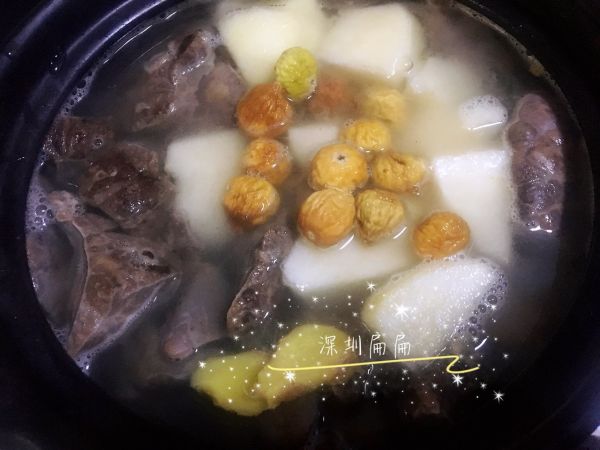 雪梨无花果猪肺汤