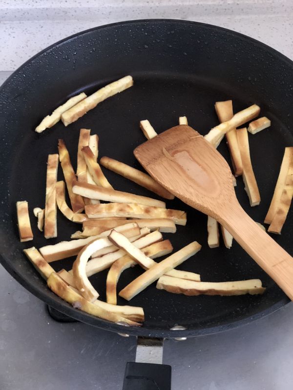 芹菜肉丝炒豆干