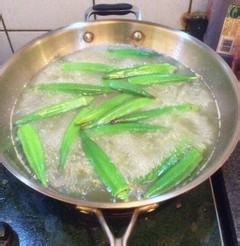 清热去火护胃的凉拌秋葵