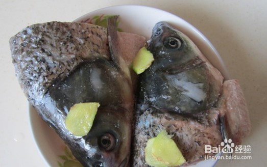 【鱼头豆腐煲】简单做法