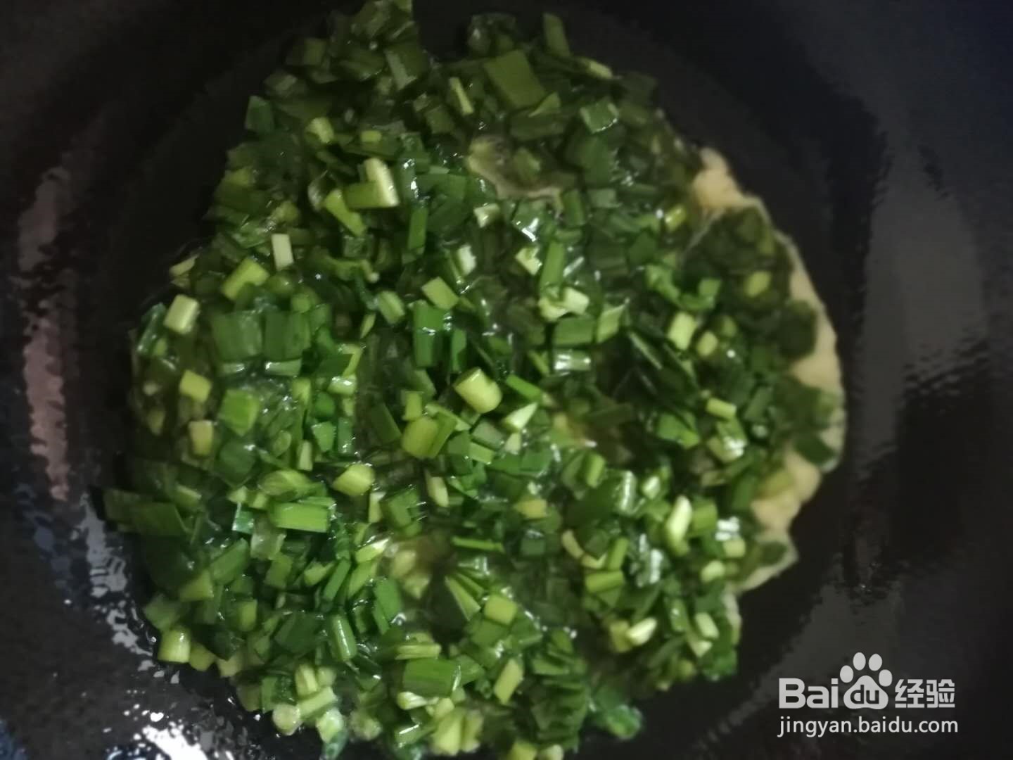 韭菜摊鸡蛋的做法