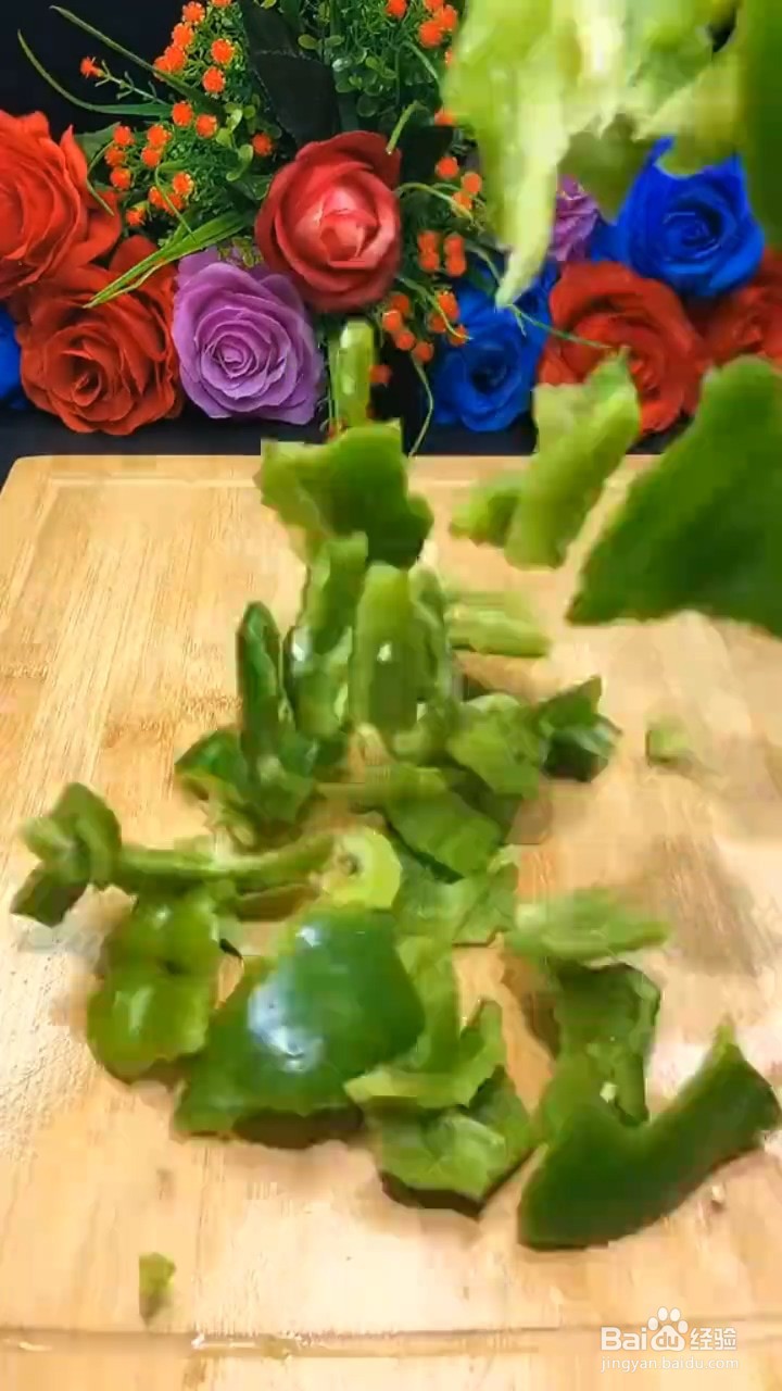 超级好吃下饭的酱香辣椒炒鸡蛋要怎样做