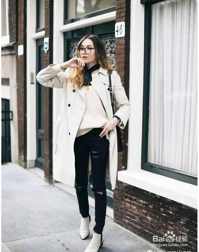 小黑裤显瘦又百搭!一条黑色打底裤承包你秋冬