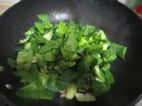 家乡青菜香肠饭的做法