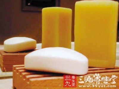 夏天被蚊子咬了怎么消肿