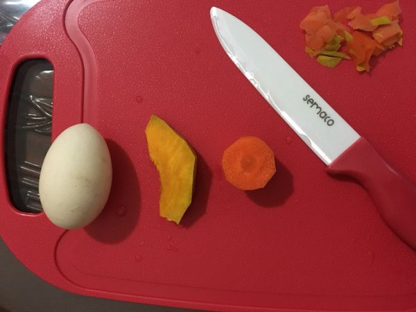 南瓜胡萝卜蛋黄米粉