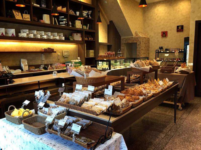 做私房烘焙要办什么证，自己开一家烘焙店