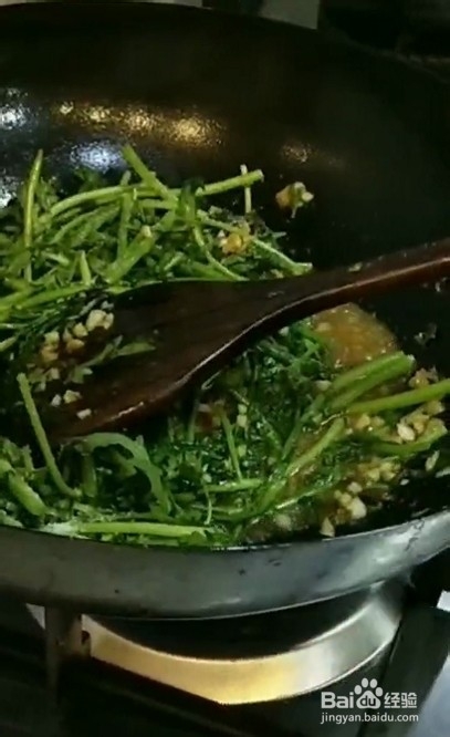 蒜香酱茼蒿的做法