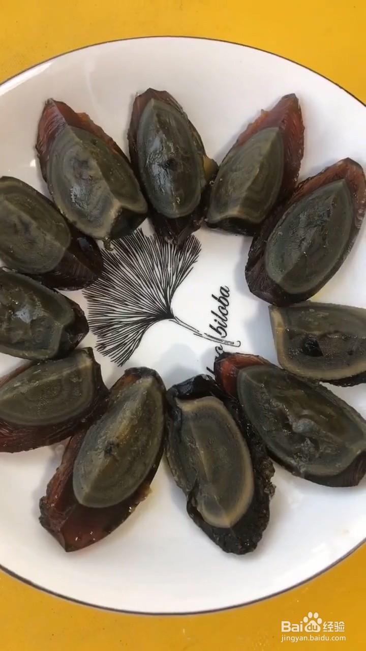 怎样在家正确自制味美的酱汁松花蛋