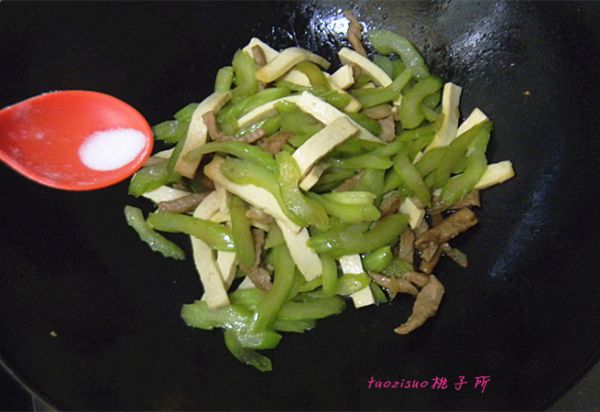 肉丝豆干炒芹菜