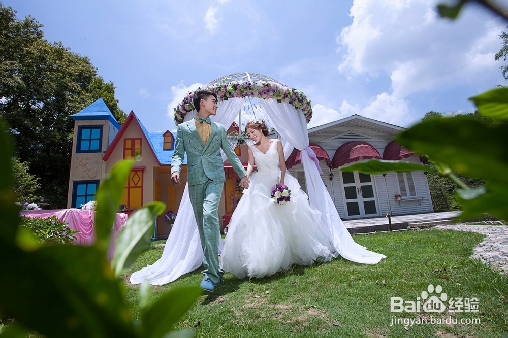龙岩白雪公主教你如何举办一场清晰风格的婚礼