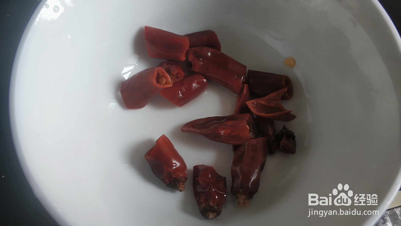 家庭版麻辣鸡丁的做法