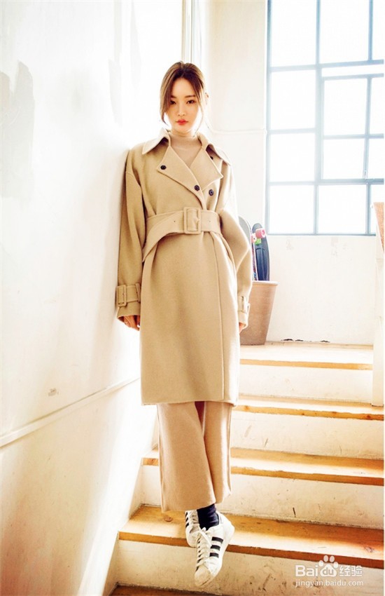 7款穿搭解决微胖女生烦恼，秋日瘦身女神就是你