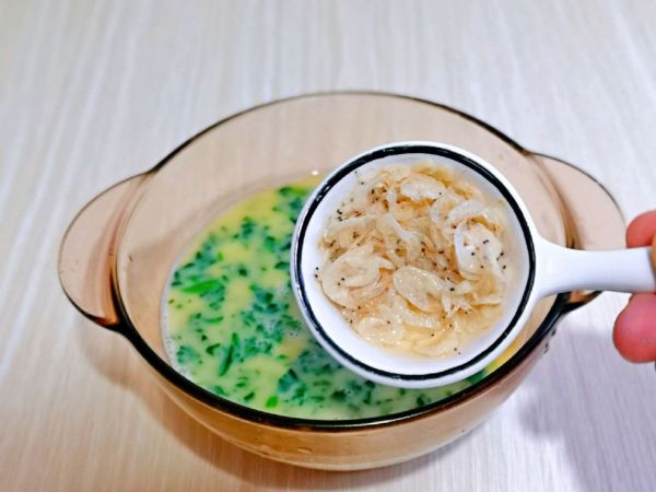虾皮菠菜蒸蛋羹