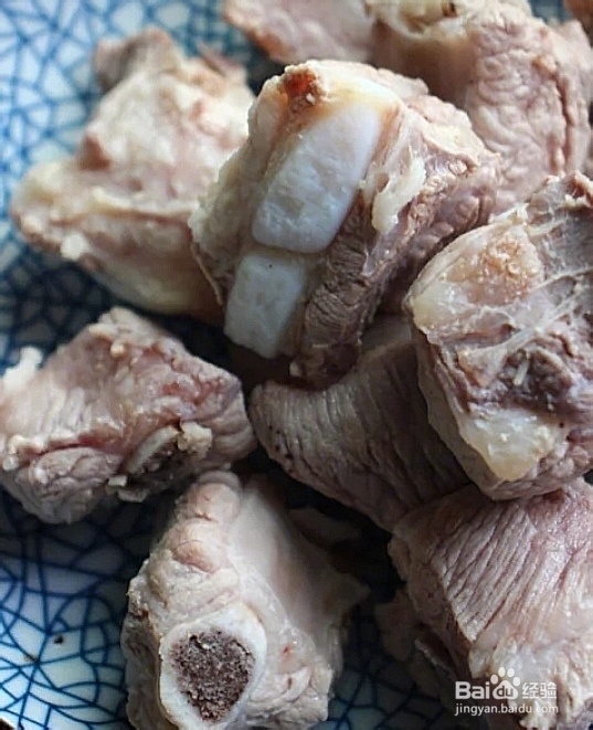 懒人菜谱电饭锅版排骨焖饭的做法